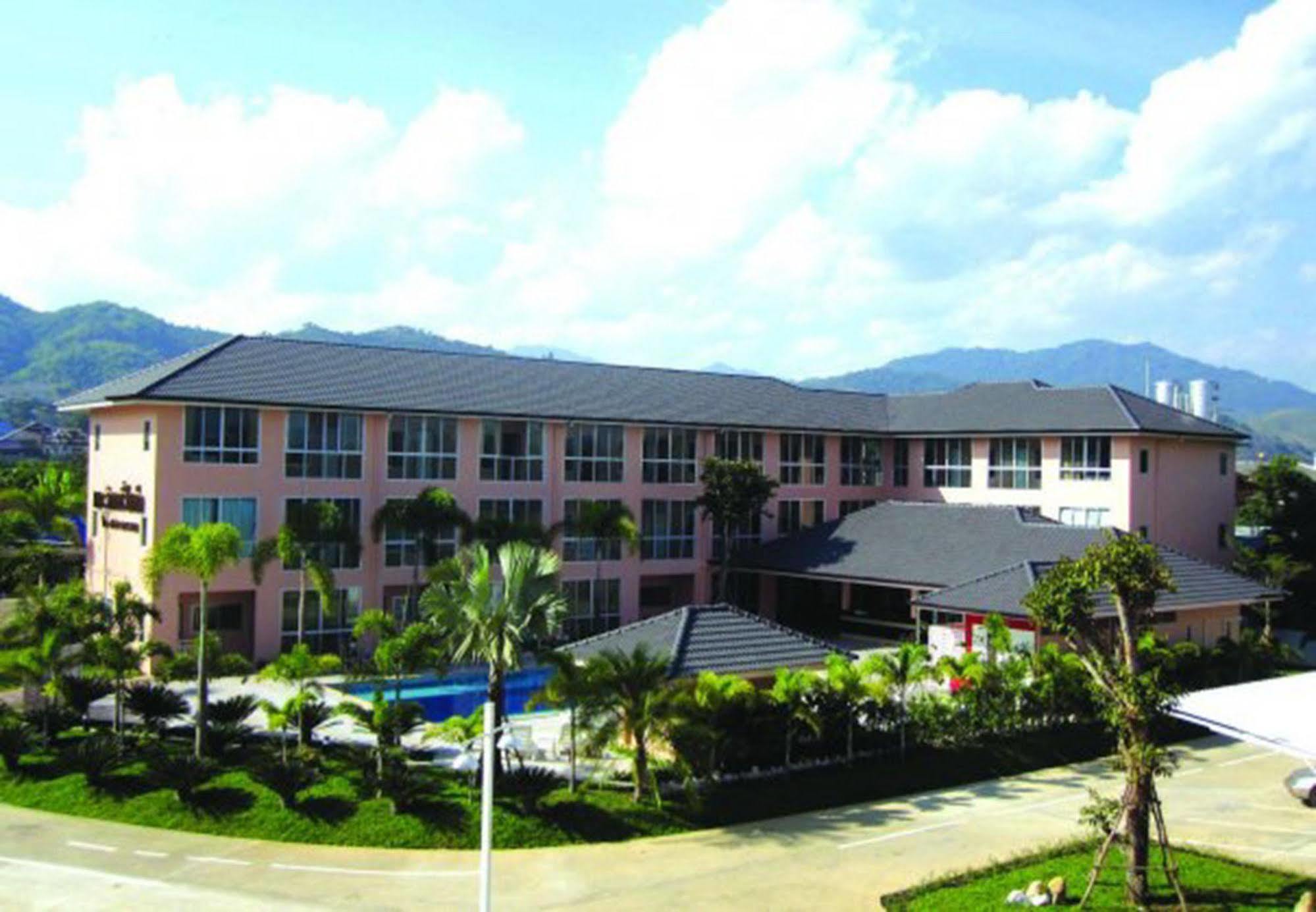 The Victory Hotel Ban Muang Daeng Exterior photo