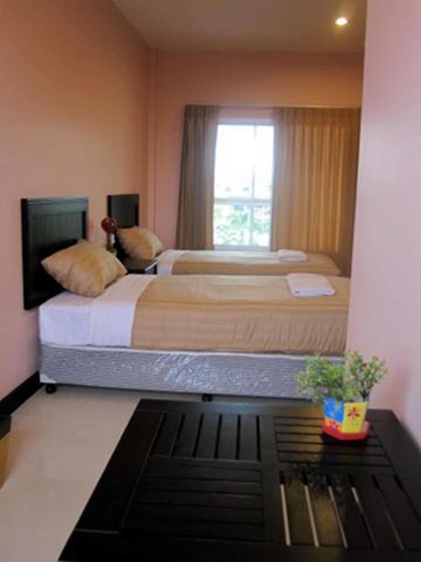 The Victory Hotel Ban Muang Daeng Exterior photo